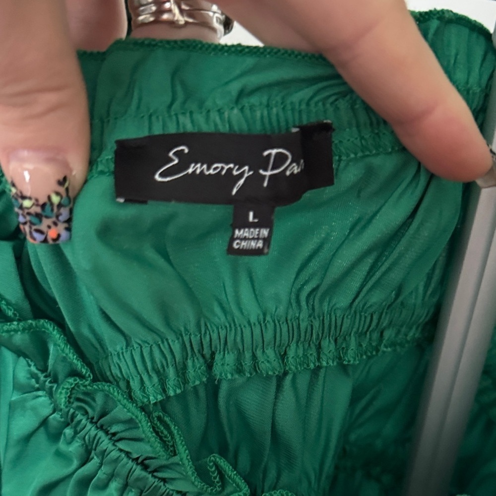 Emory Park Emerald Satin looking Ruffle Tank Top - Picture 2 of 8